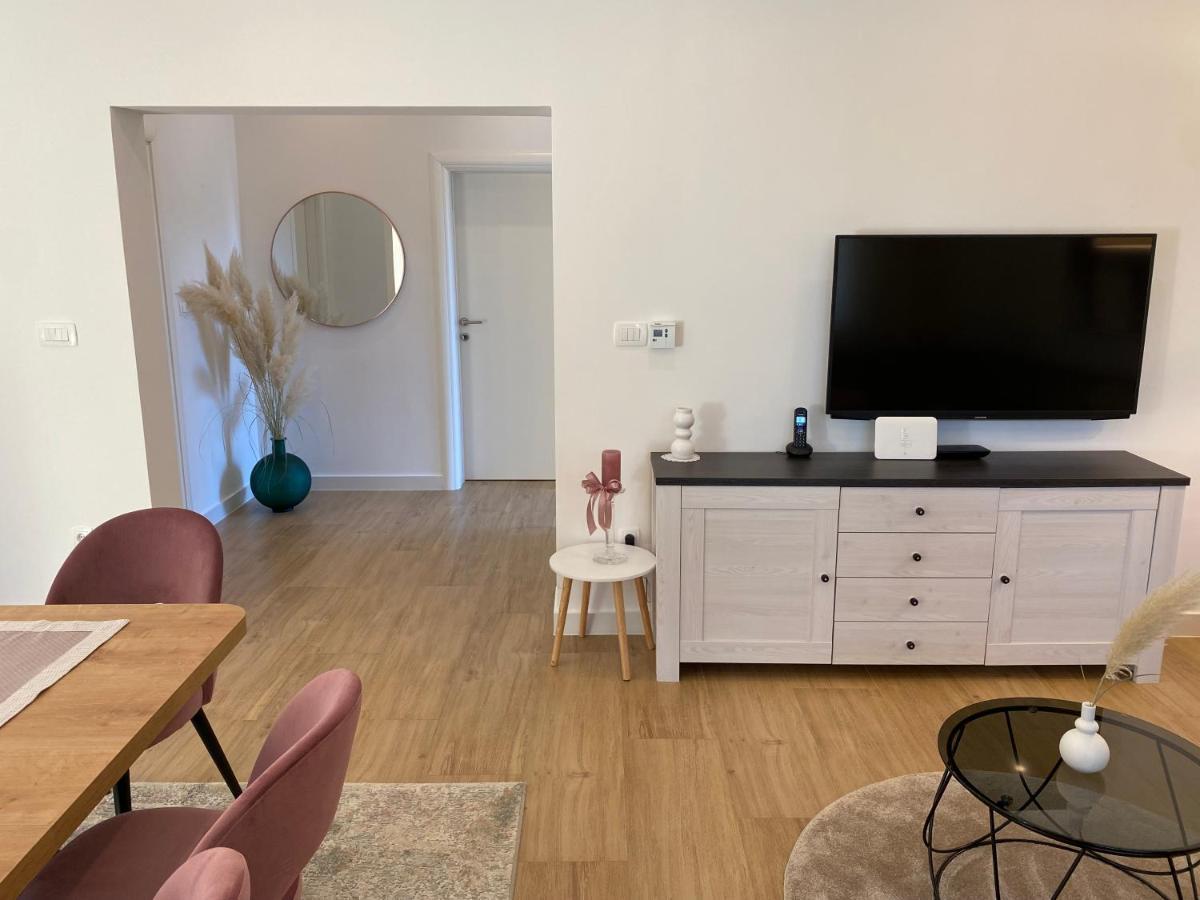 Apartments Xenia Pakoštane Zewnętrze zdjęcie